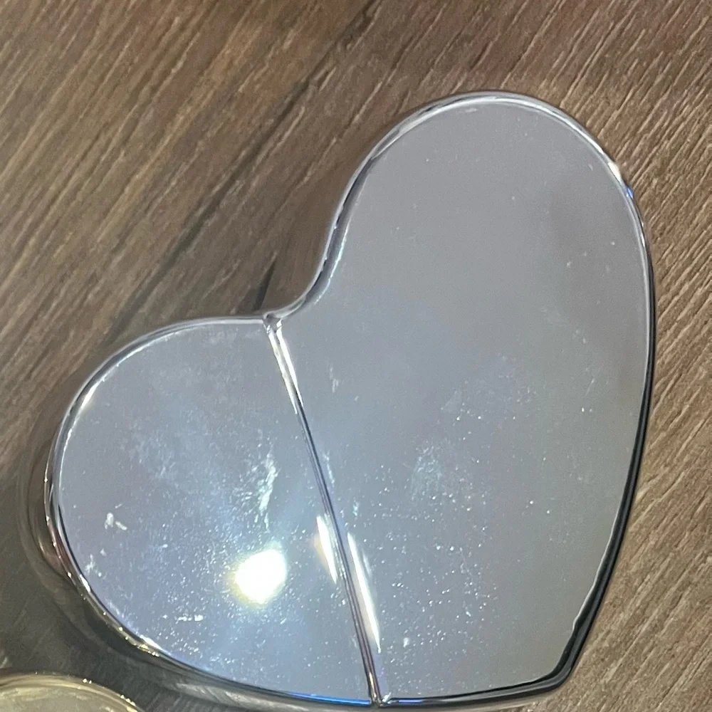 Kkw‎ hearts